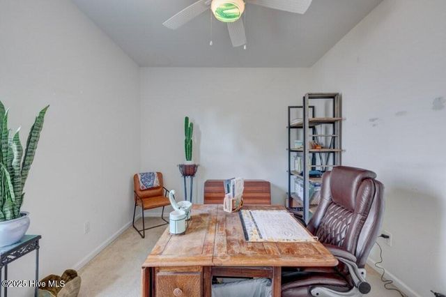 521 Lyrebird Avenue, Wilmington, NC 28412