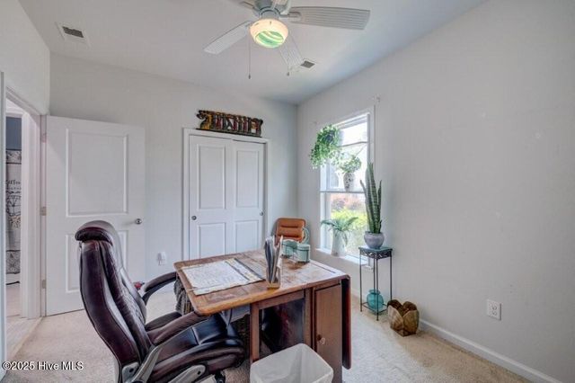 521 Lyrebird Avenue, Wilmington, NC 28412