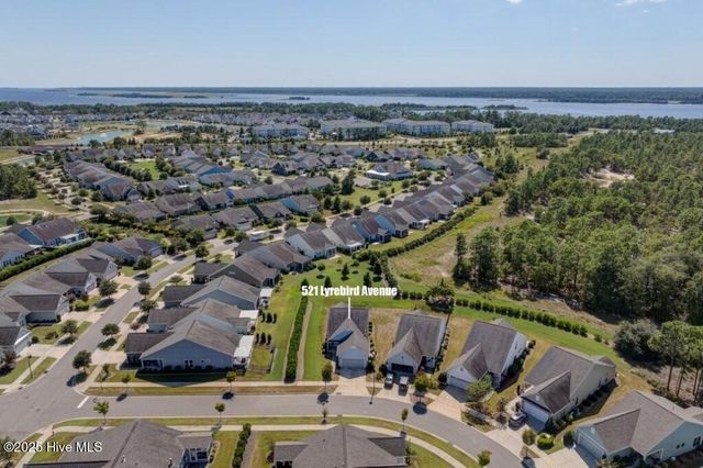 521 Lyrebird Avenue, Wilmington, NC 28412