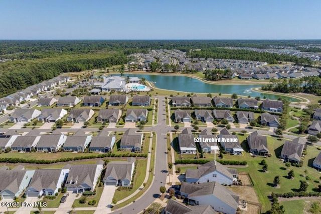 521 Lyrebird Avenue, Wilmington, NC 28412