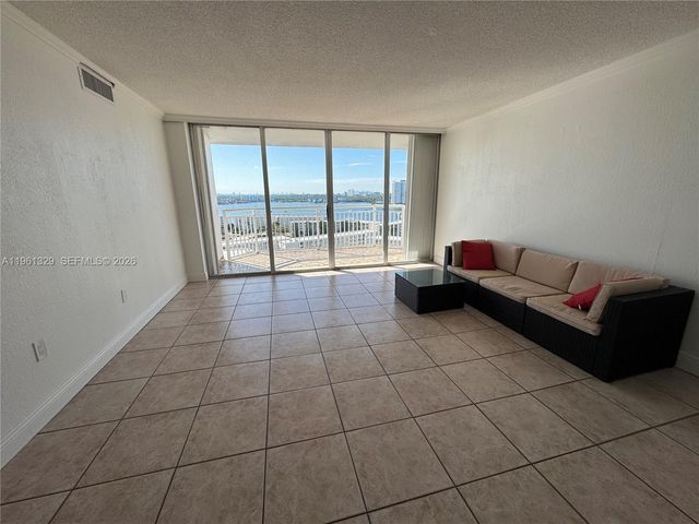 18041 Biscayne Blvd 1701, Aventura, FL 33160