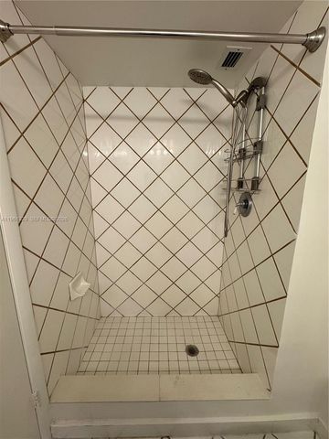 18041 Biscayne Blvd 1701, Aventura, FL 33160