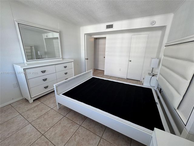 18041 Biscayne Blvd 1701, Aventura, FL 33160