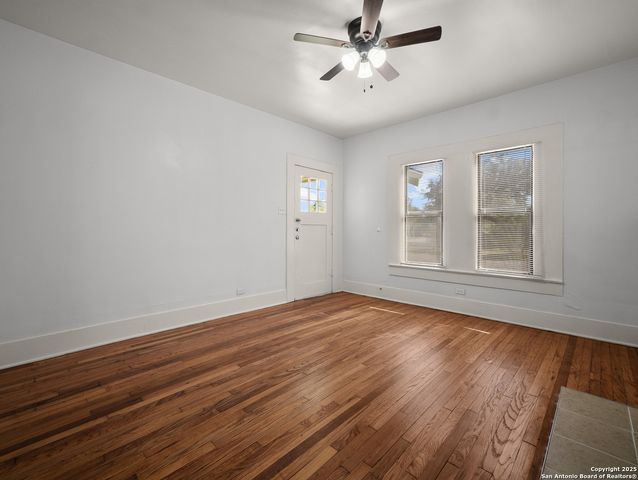 339 Kayton, San Antonio, TX 78210