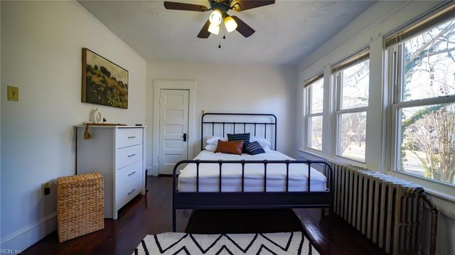 3833 Turnpike RD, Portsmouth, VA 23701