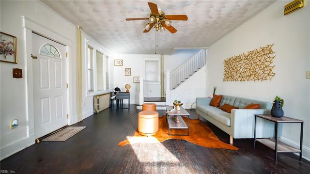 3833 Turnpike RD, Portsmouth, VA 23701