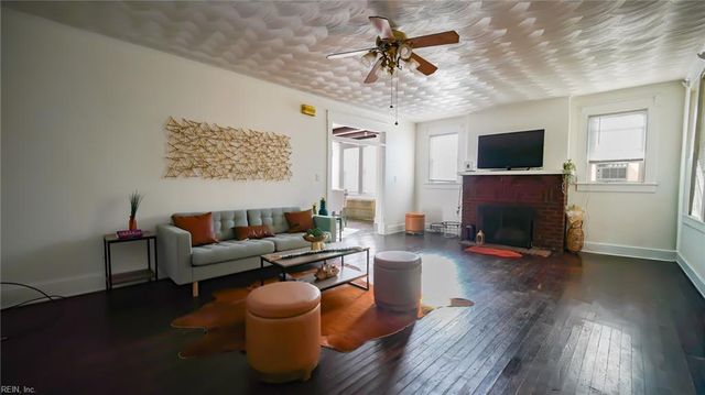 3833 Turnpike RD, Portsmouth, VA 23701