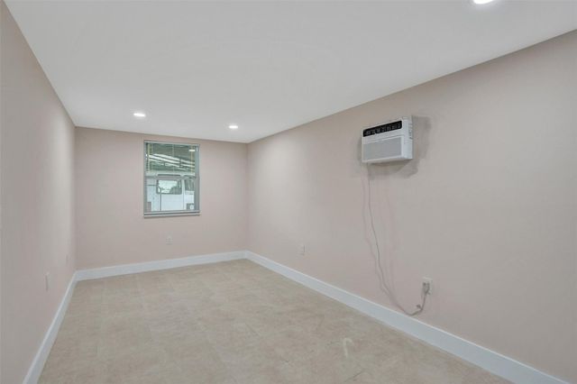 5903 Mckinley St, Hollywood, FL 33021