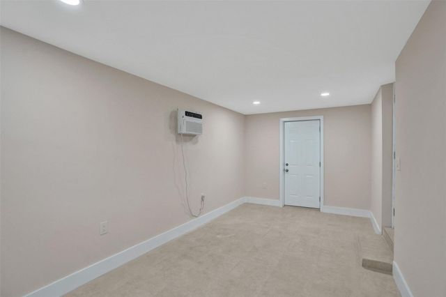 5903 Mckinley St, Hollywood, FL 33021