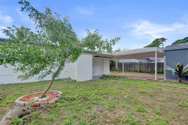 5903 Mckinley St, Hollywood, FL 33021