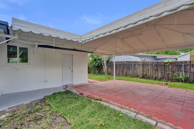 5903 Mckinley St, Hollywood, FL 33021