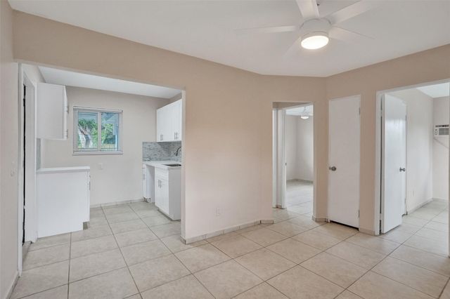5903 Mckinley St, Hollywood, FL 33021