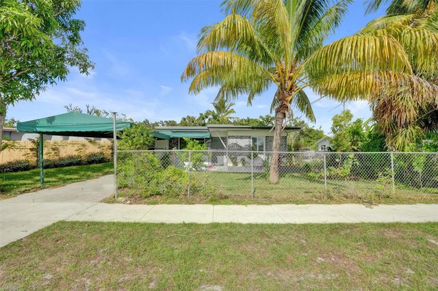 5903 Mckinley St, Hollywood, FL 33021