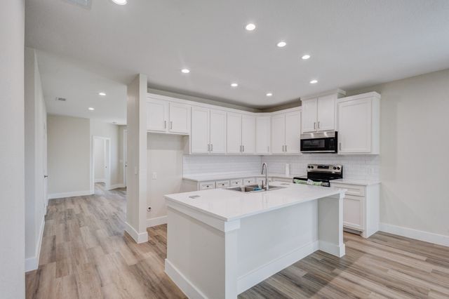 1625 Avenue D, Grand Prairie, TX 75051