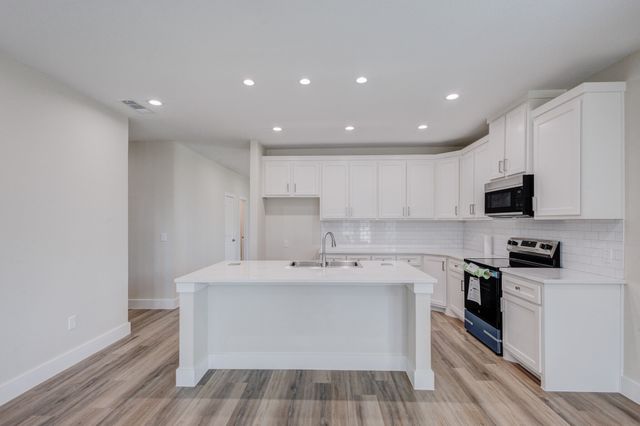 1625 Avenue D, Grand Prairie, TX 75051