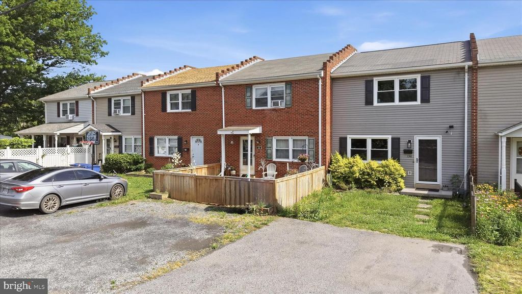 132 SCOTT ST, Front Royal, VA 22630