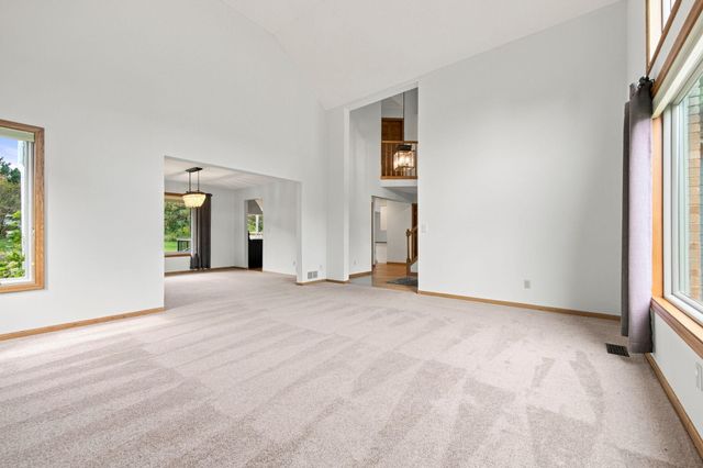 10340 Summer Place, Eden Prairie, MN 55347