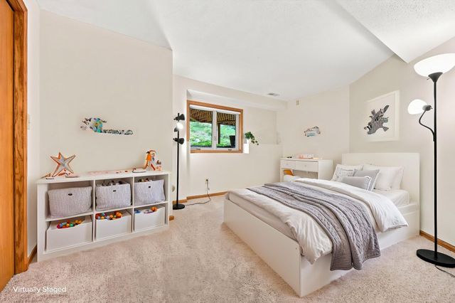 10340 Summer Place, Eden Prairie, MN 55347