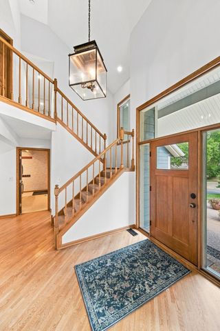 10340 Summer Place, Eden Prairie, MN 55347