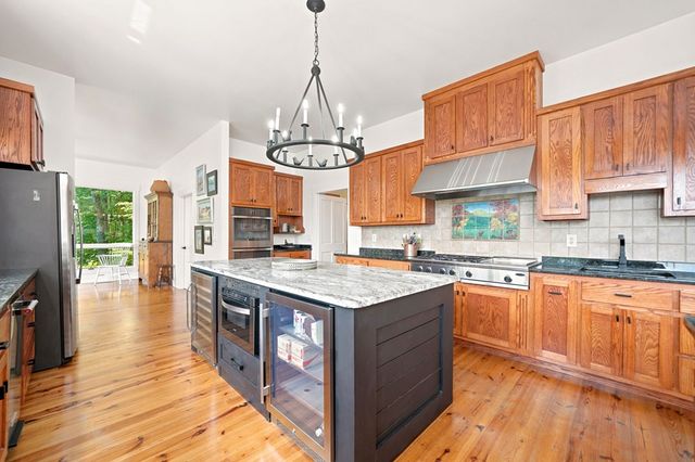 714 Clearview Drive, Talking Rock, GA 30175