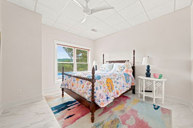 714 Clearview Drive, Talking Rock, GA 30175