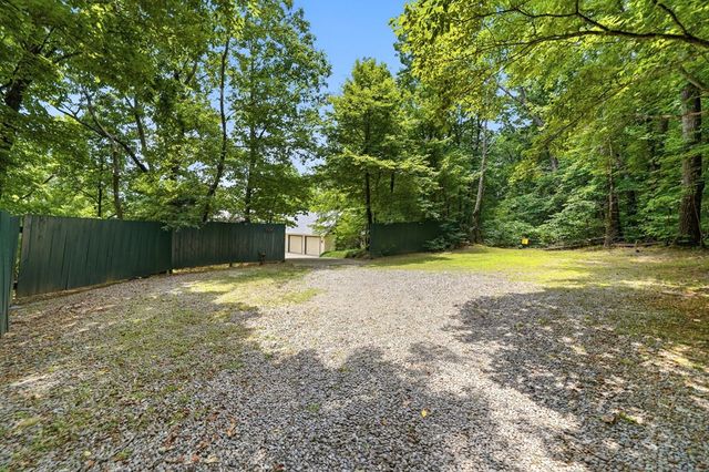 714 Clearview Drive, Talking Rock, GA 30175