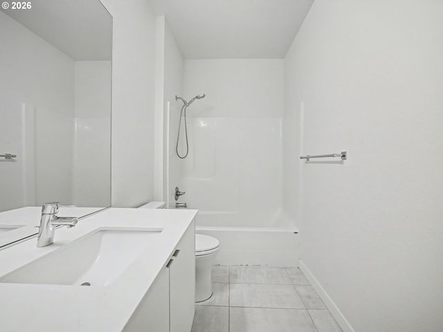 425 Ne BRYANT St 101, Portland, OR 97211