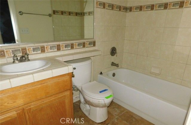 1861 Calaveras, Pinon Hills, CA 92372