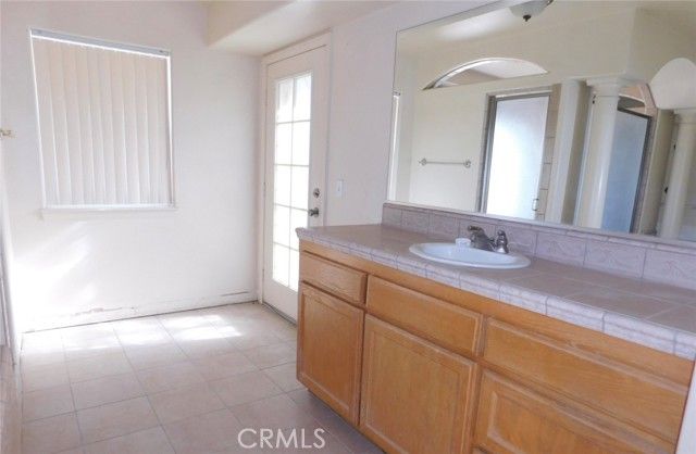 1861 Calaveras, Pinon Hills, CA 92372