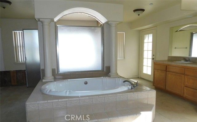 1861 Calaveras, Pinon Hills, CA 92372