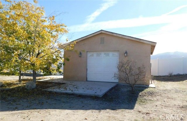 1861 Calaveras, Pinon Hills, CA 92372