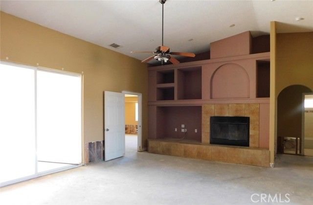 1861 Calaveras, Pinon Hills, CA 92372