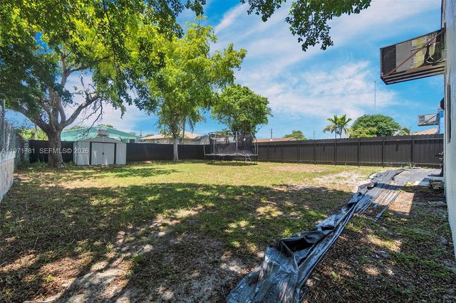 4029 SW 22nd St, West Park, FL 33023