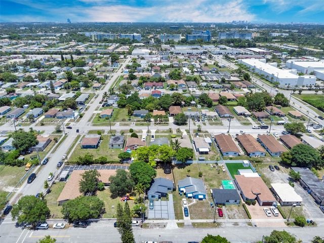 4029 SW 22nd St, West Park, FL 33023