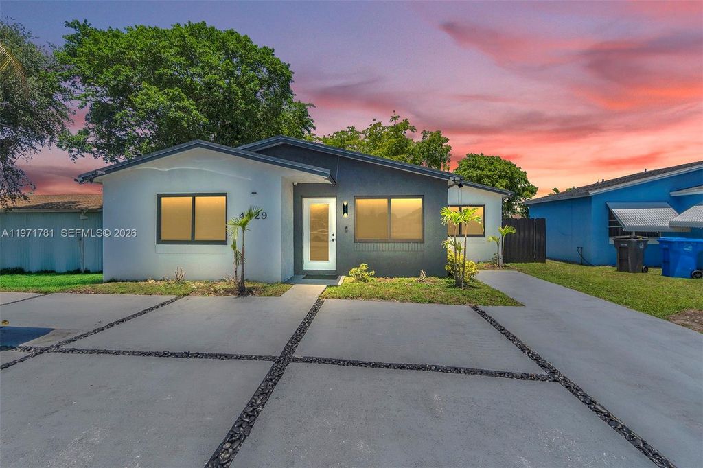 4029 SW 22nd St, West Park, FL 33023