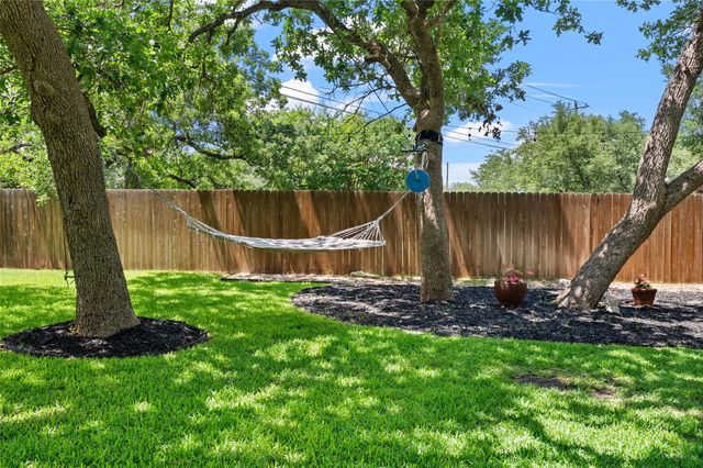 11424 Via Grande DR, Austin, TX 78739