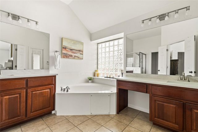 11424 Via Grande DR, Austin, TX 78739