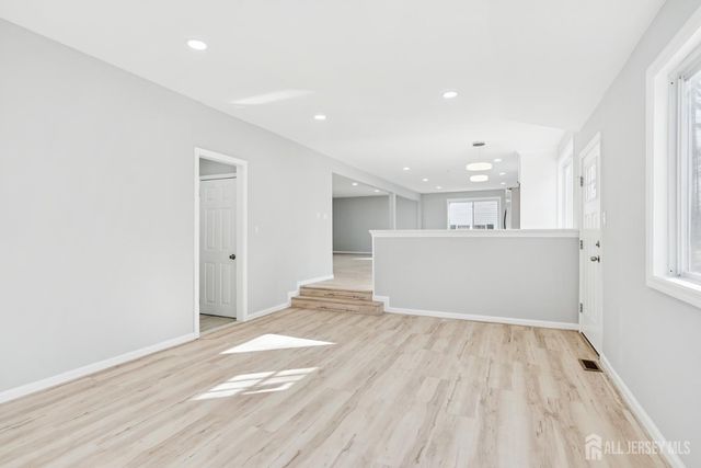 213 Swedes Run Drive, Delran, NJ 08075