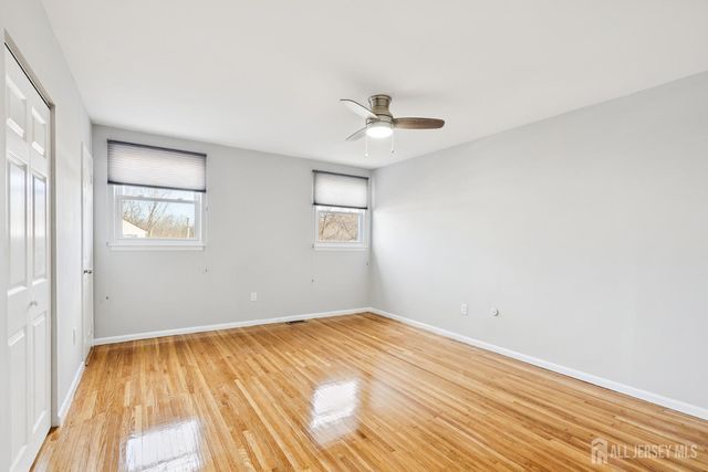 213 Swedes Run Drive, Delran, NJ 08075