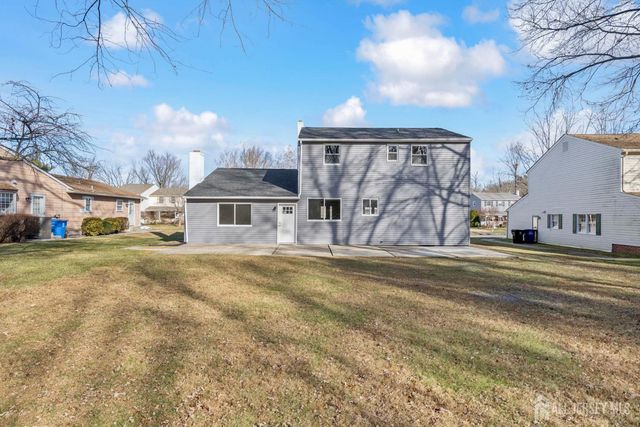 213 Swedes Run Drive, Delran, NJ 08075