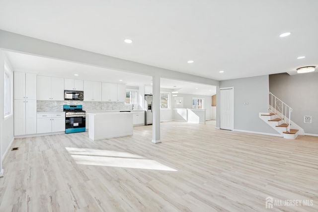 213 Swedes Run Drive, Delran, NJ 08075