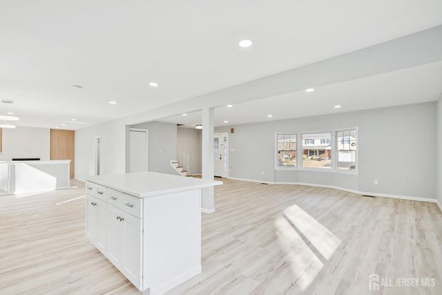 213 Swedes Run Drive, Delran, NJ 08075