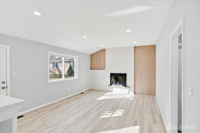 213 Swedes Run Drive, Delran, NJ 08075