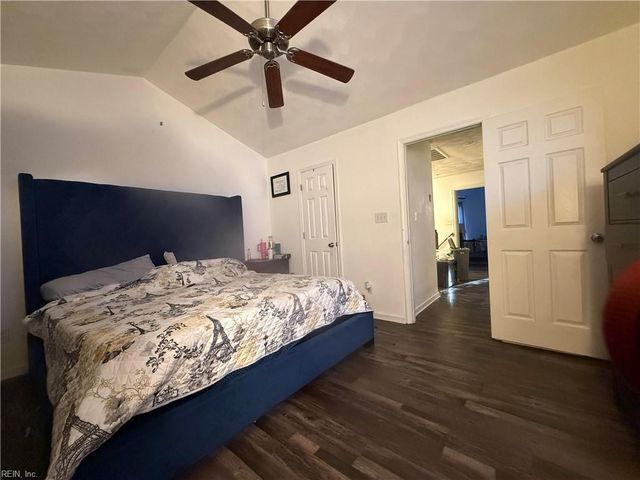 1804 Mizzen LN, Virginia Beach, VA 23454