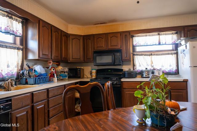 601 Altamont Avenue, Schenectady, NY 12303