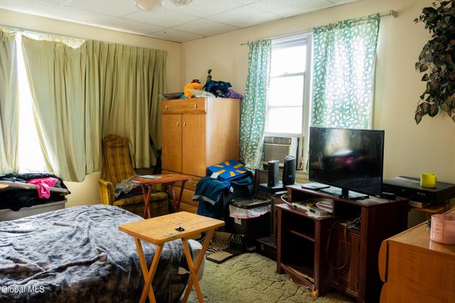 601 Altamont Avenue, Schenectady, NY 12303