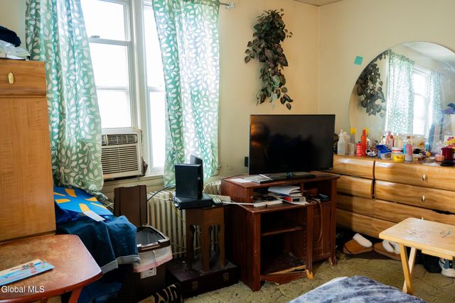 601 Altamont Avenue, Schenectady, NY 12303