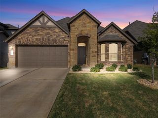 13100 Ditka DR, Manchaca, TX 78652