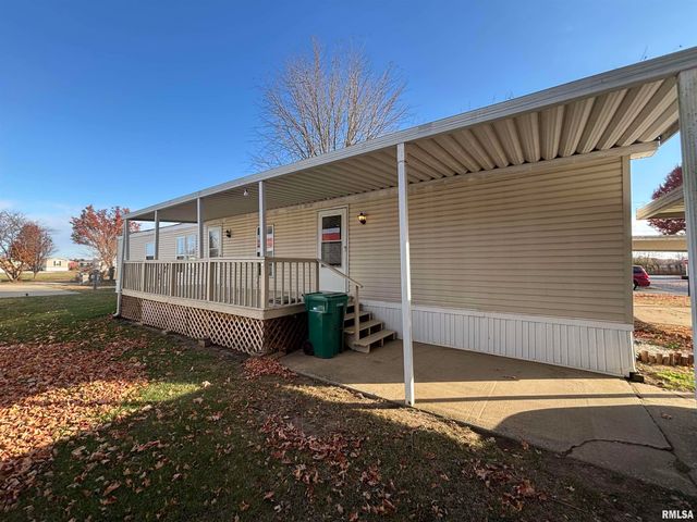 126 Delta Dawn Drive, Springfield, IL 62707