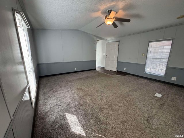 126 Delta Dawn Drive, Springfield, IL 62707